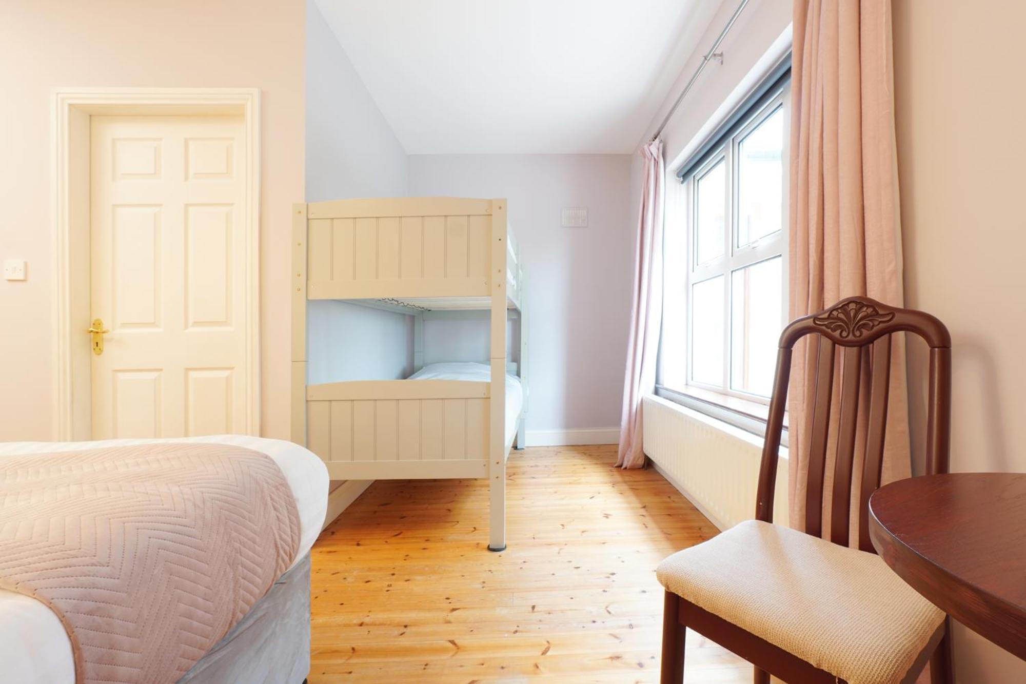 Ashville Guesthouse Westport Exteriér fotografie